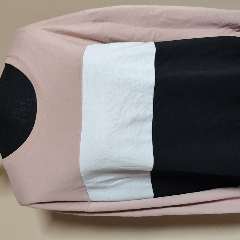 Torrid Sweatshirt - Picture 2 of 4